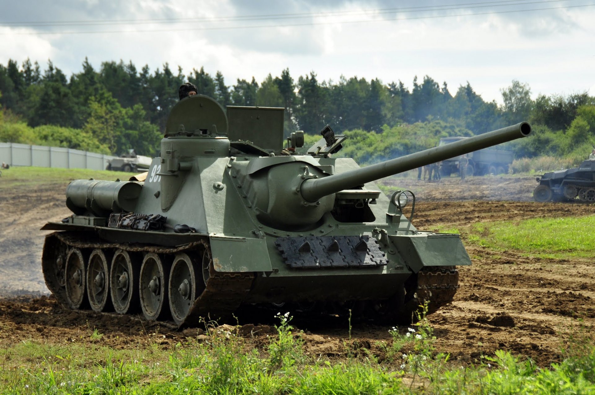 су-100 советская самоходно-артиллерийская установка сау периода второй мировой войны истребитель танков