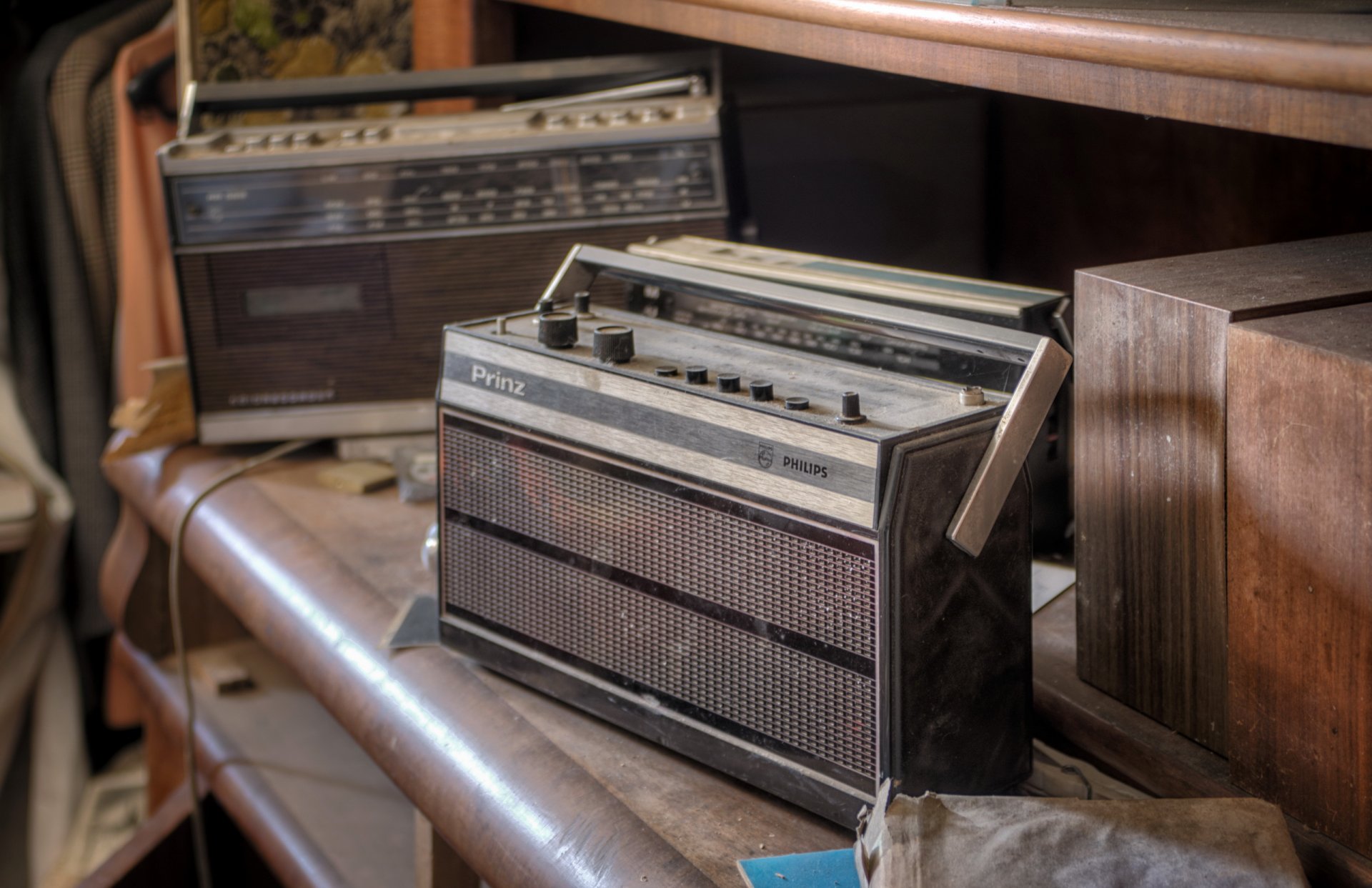 radio receiver background