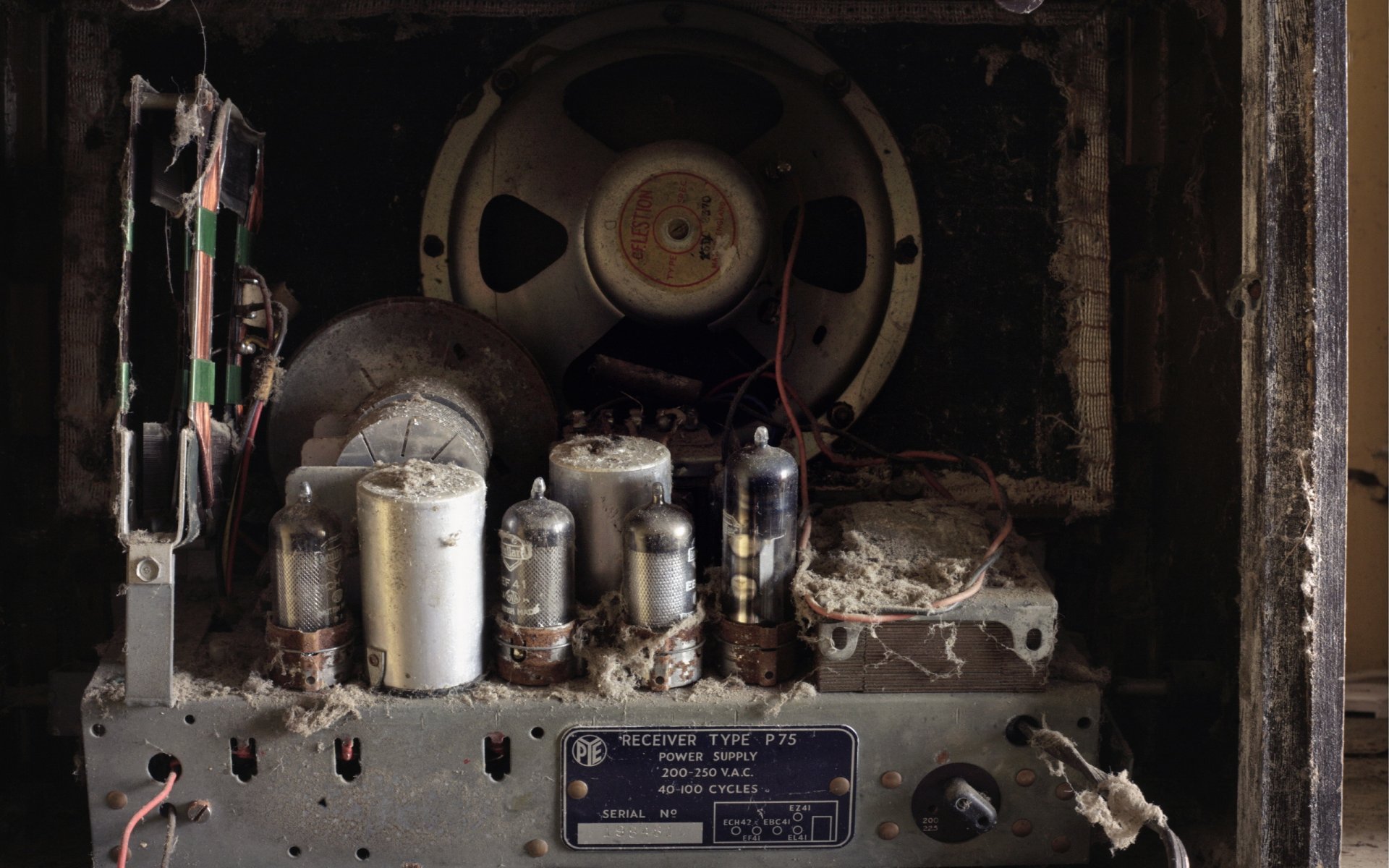 récepteur maison abandonnée fond