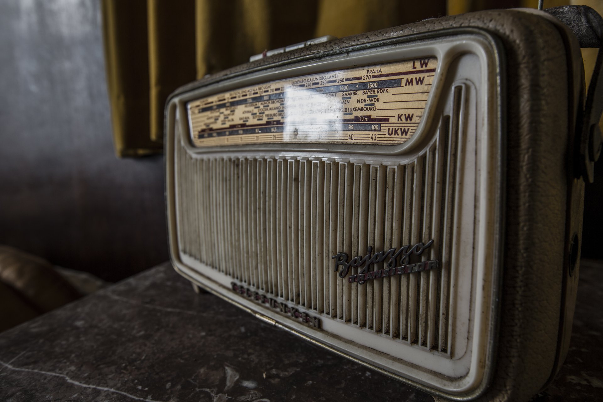 radio receiver background