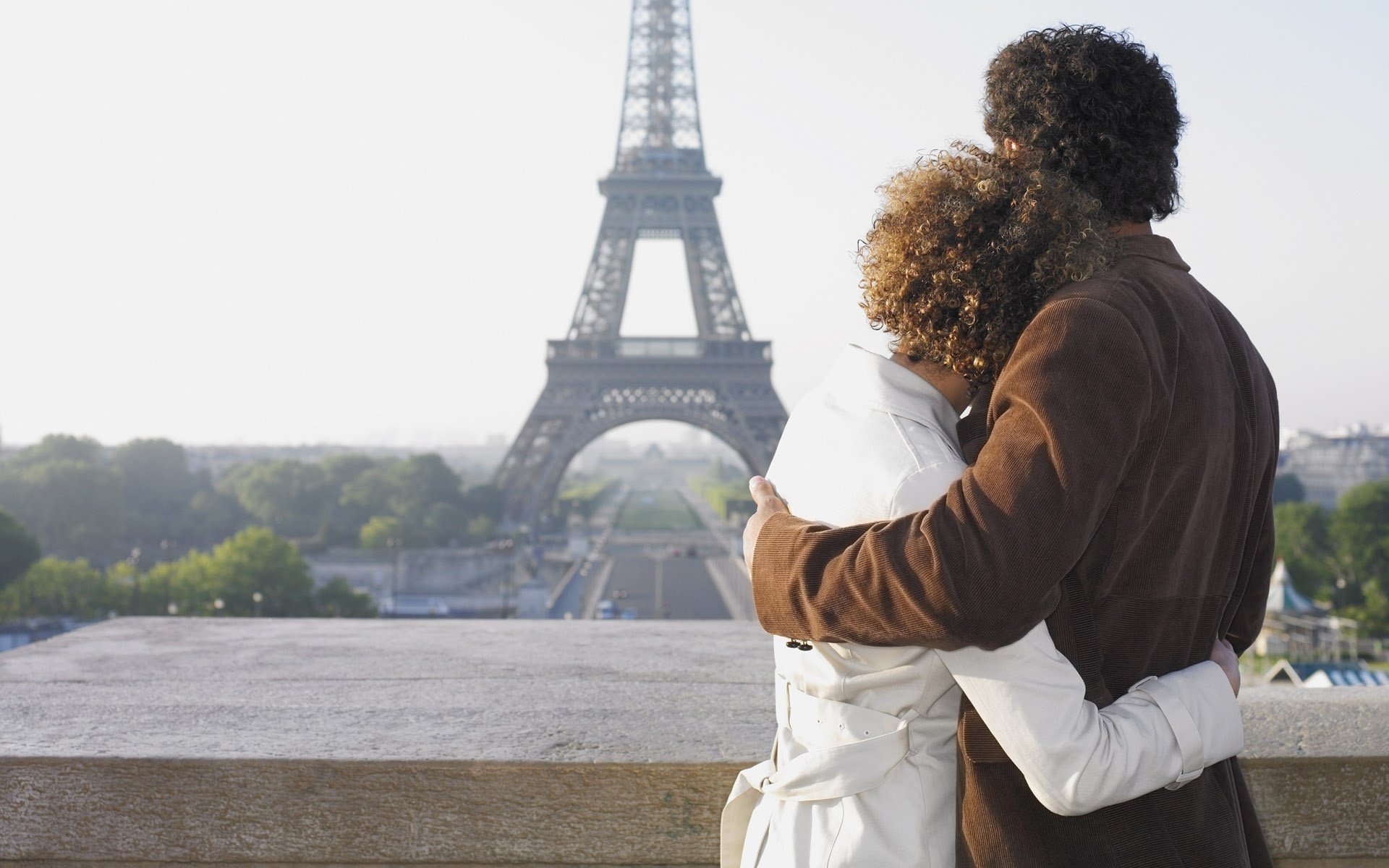 hauptstadt der verliebten turm genuss romantik zärtlichkeit leidenschaft gefühle liebe datum treffen liebhaber paar männer frauen