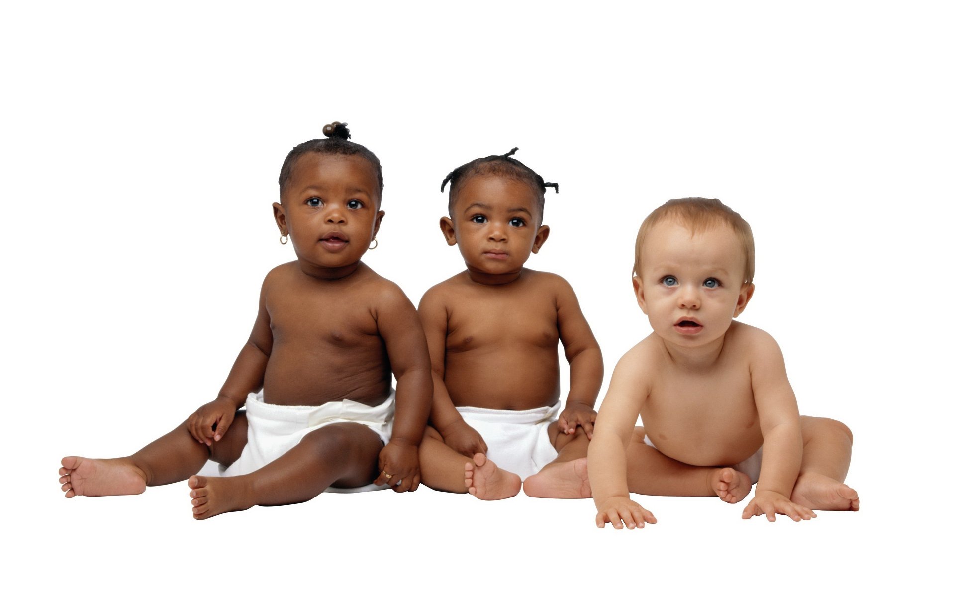 bauchnabel firma dunkle augen kollektiv weißer hintergrund kinder kleinkinder krümel zappeln hintergrund sitzen farbig augen gesicht