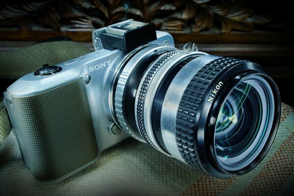 Fotocamera professionale sony A3000 con obiettivo