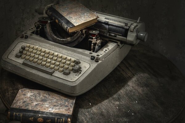 Eine alte Schreibmaschine. Retro Foto