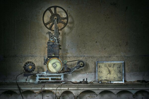 Appareil d horloge Vintage sur fond sombre