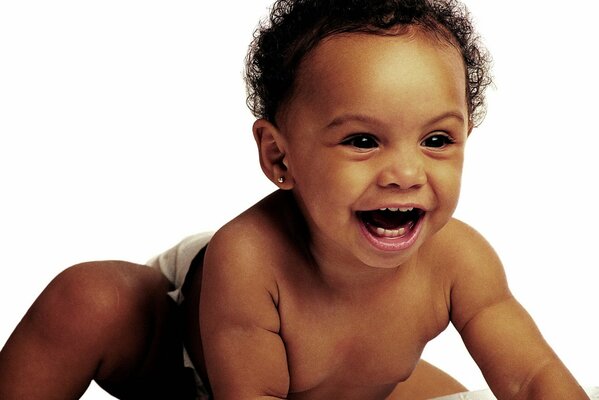 La mayor felicidad es la sonrisa de un niño