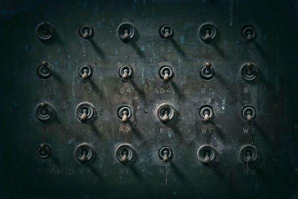 Toggle switches on and off