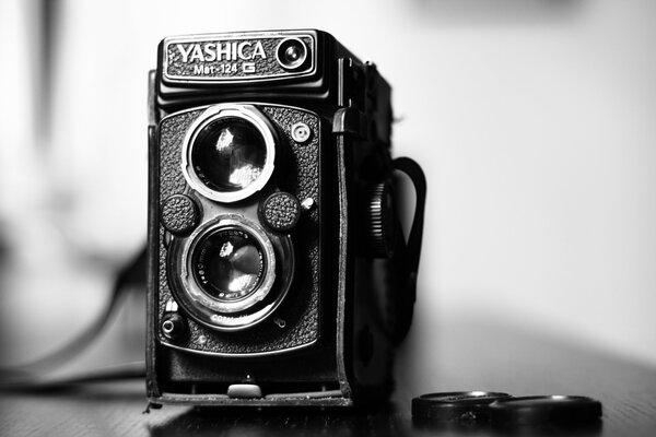 Vieja cámara macro Yashica 124ji