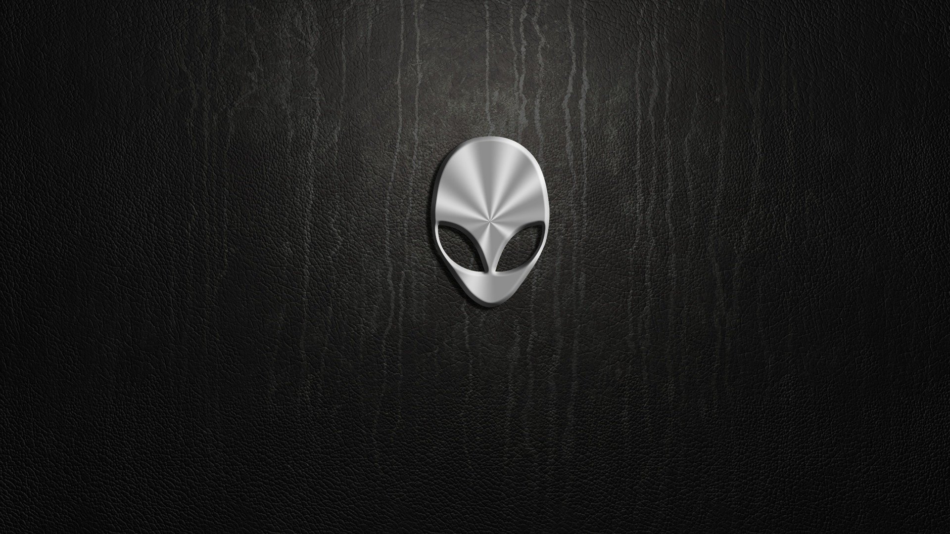 alienware logotipo plata