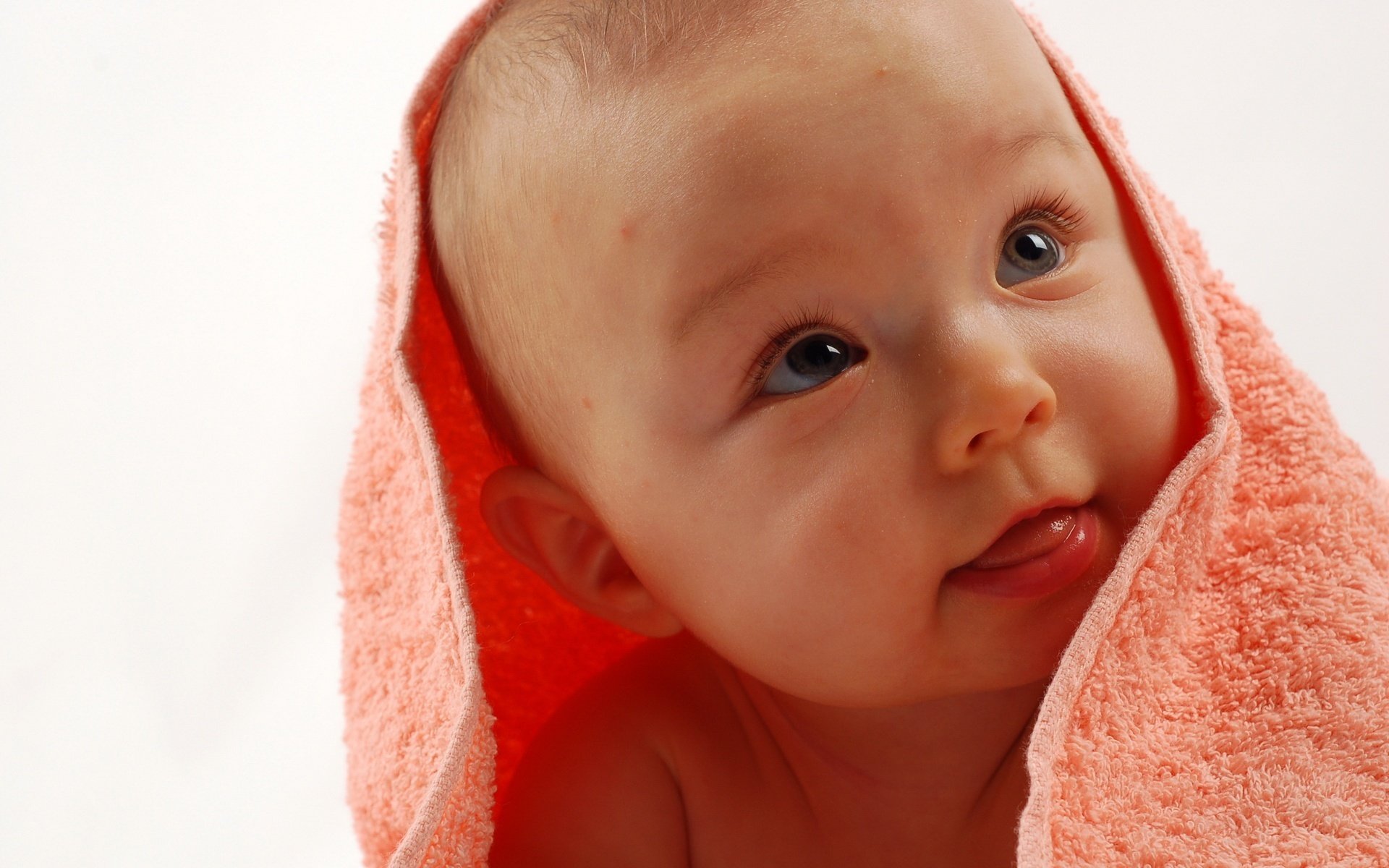 knop terry towel green eyes portrait look smile eyes face