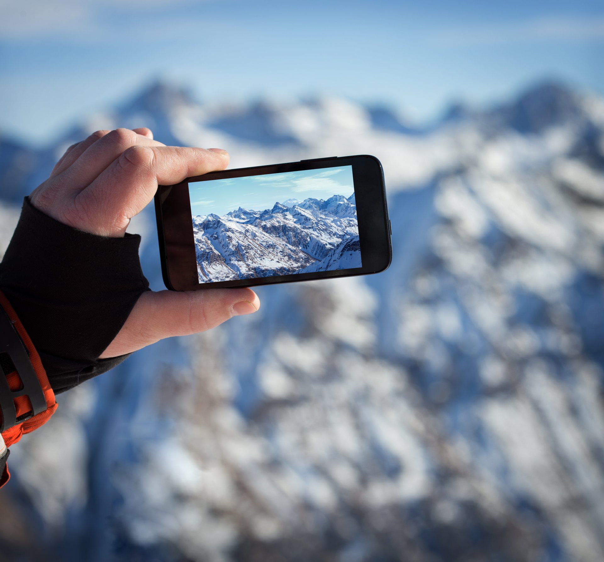 iphone mountain landscape hand photo