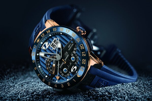 Montre Chronographe de luxe avec bracelet bleu