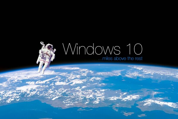 Windows10 astronauta w otwartej przestrzeni nad ziemią
