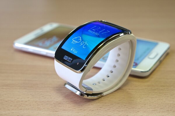 Часы-смартфон Samsung galaxy note 4