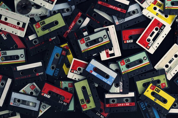 Fond sous la forme de cassettes de musique