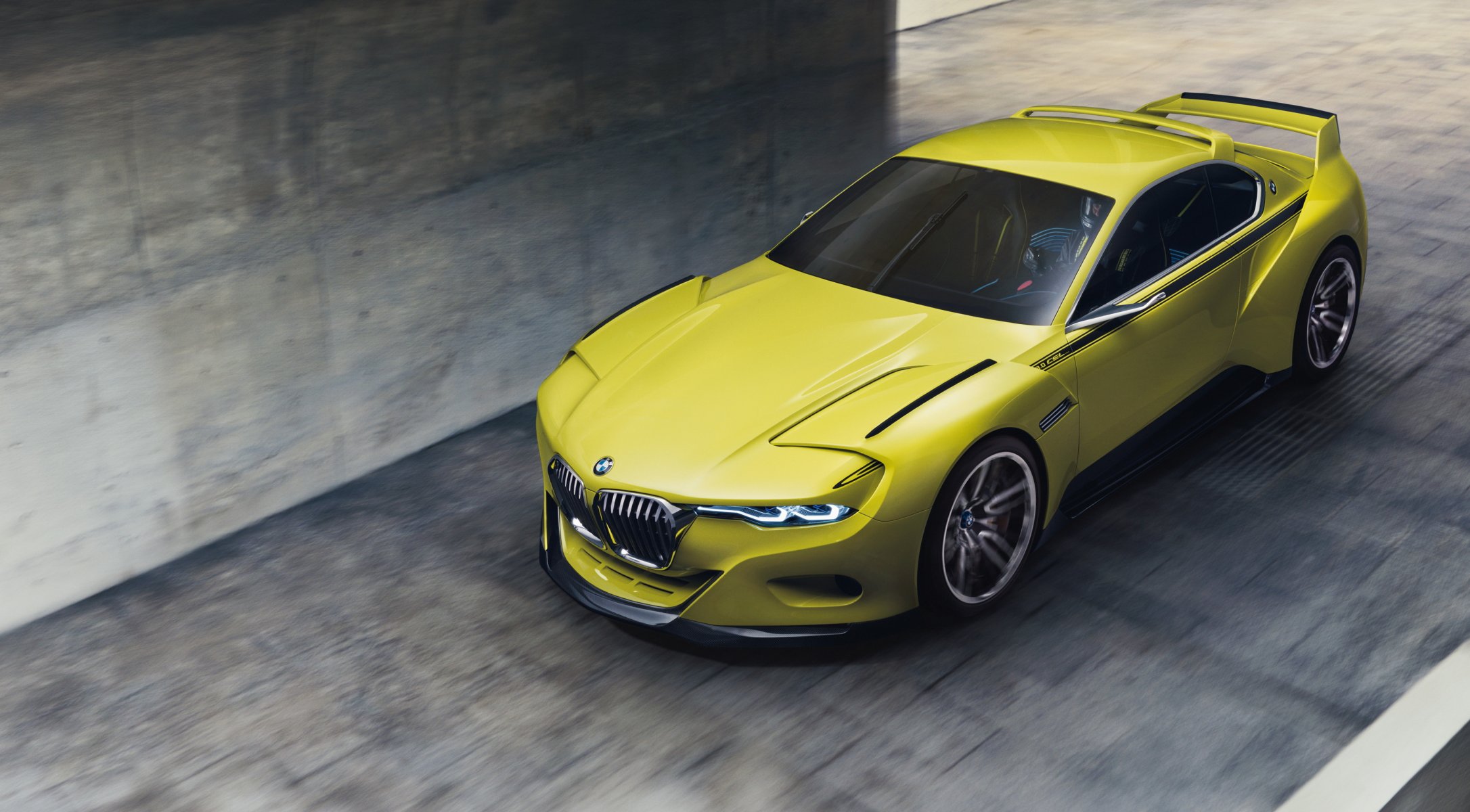 bmw 3.0 csl hommage unterwegs