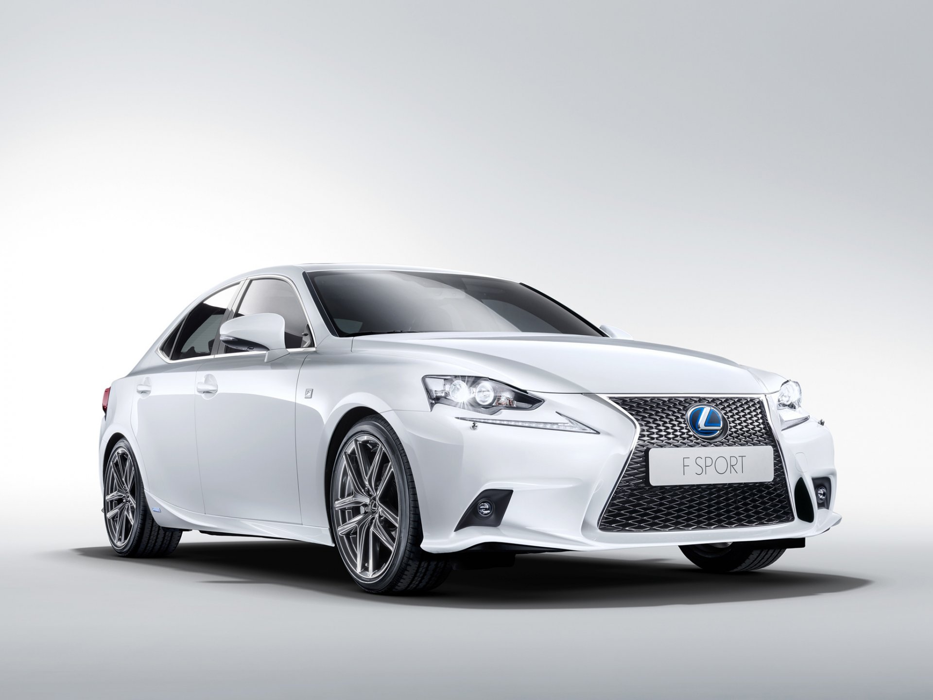 lexus is 300h f-sport front machine white car