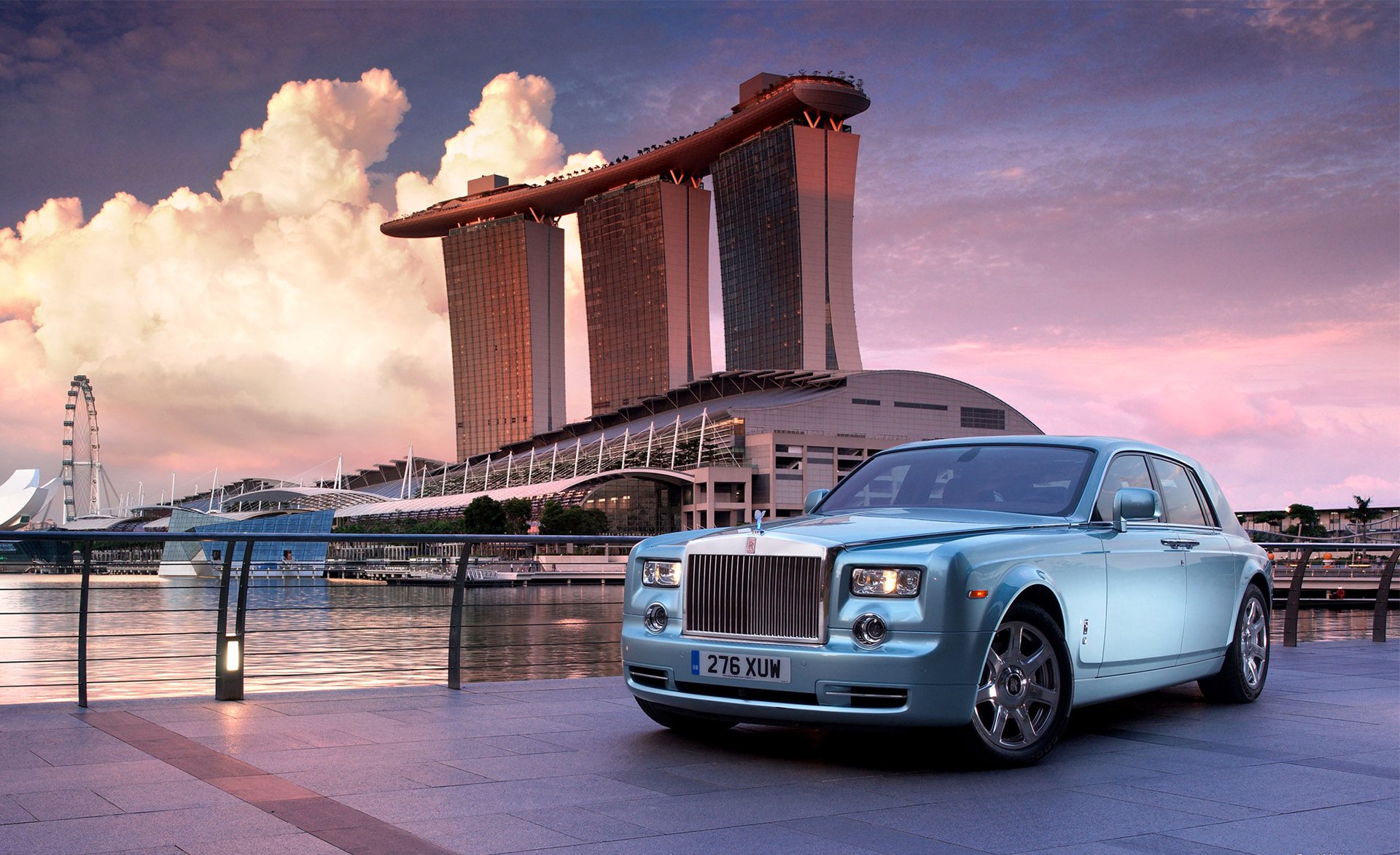 rolls-royce limuzyna krajobraz miasto singapur