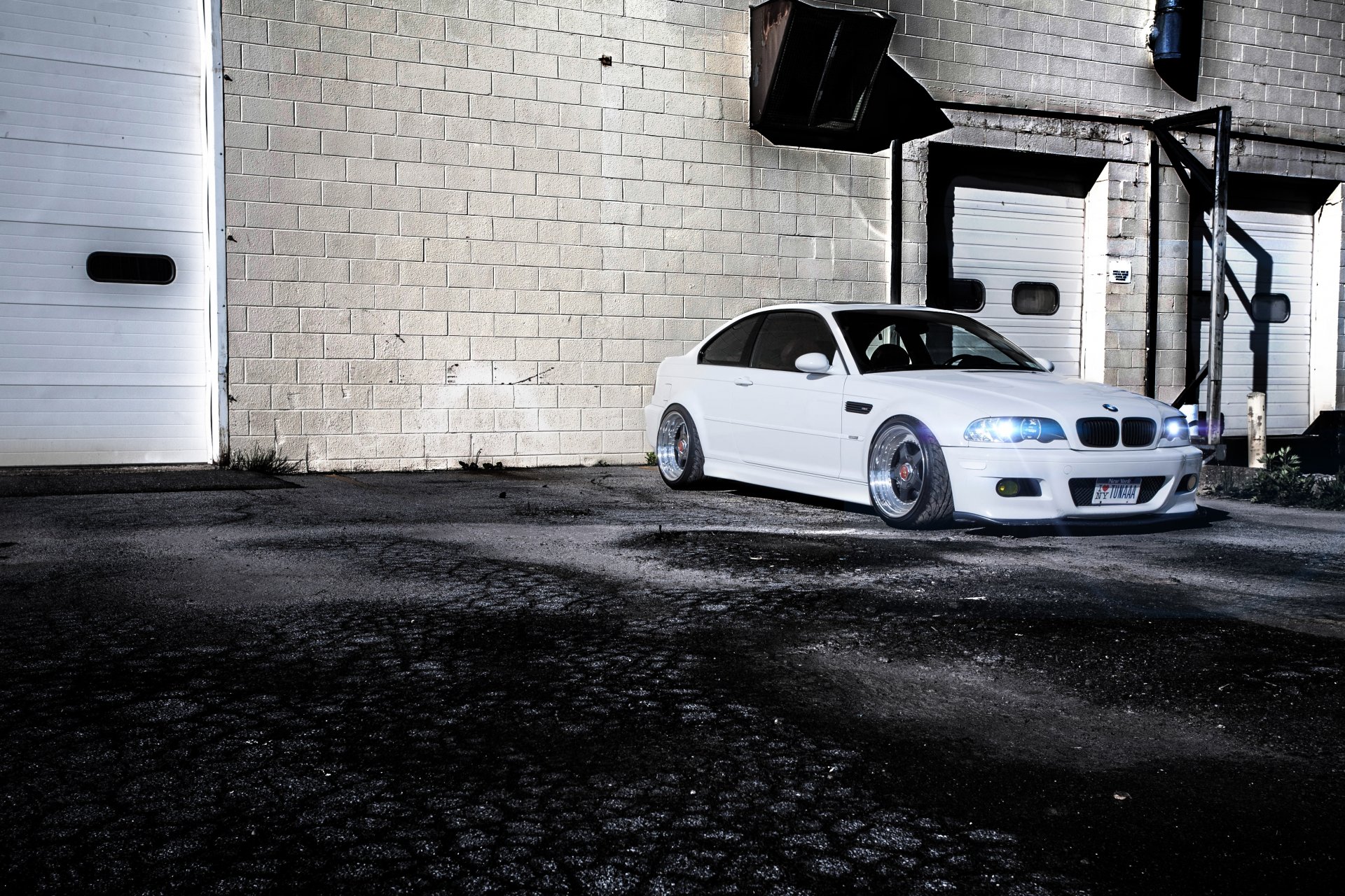 bmw m3 e46 bianco bmw asfalto costruzione