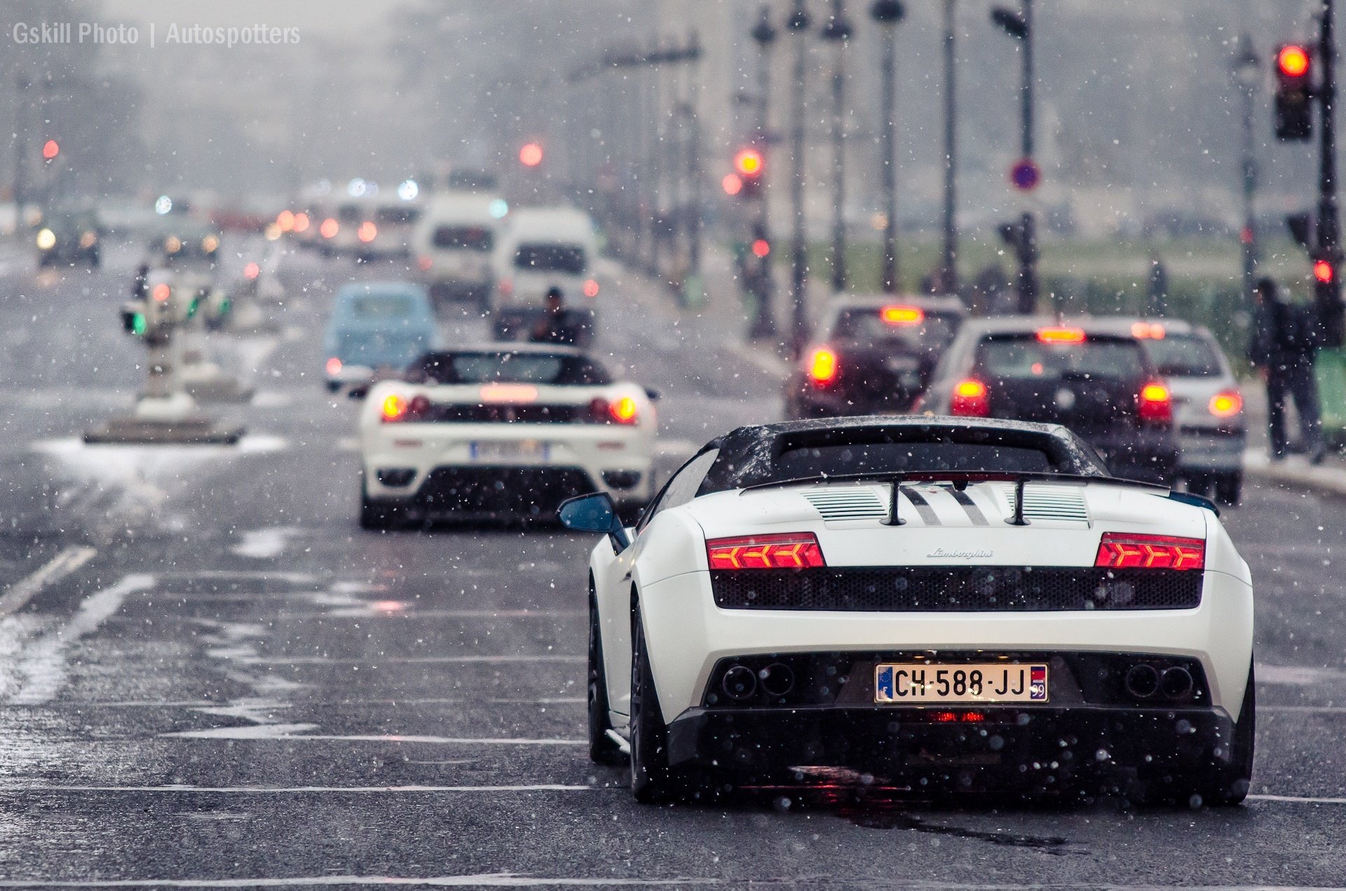 lamborghini gallardo белый ferrari f430 дорога снег автомобили светофор