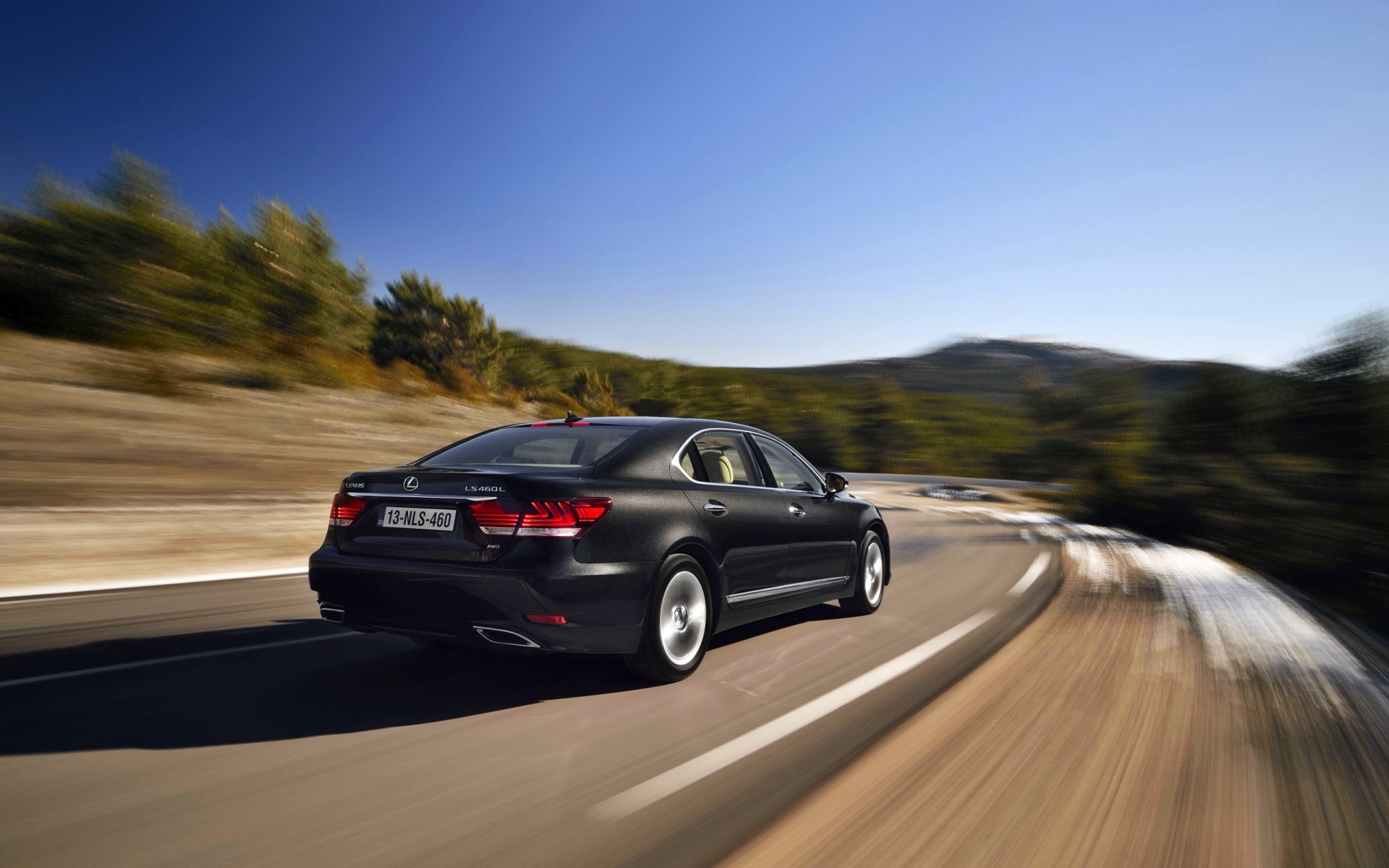 lexus ls-ue coche negro sedán lexus carretera en movimiento