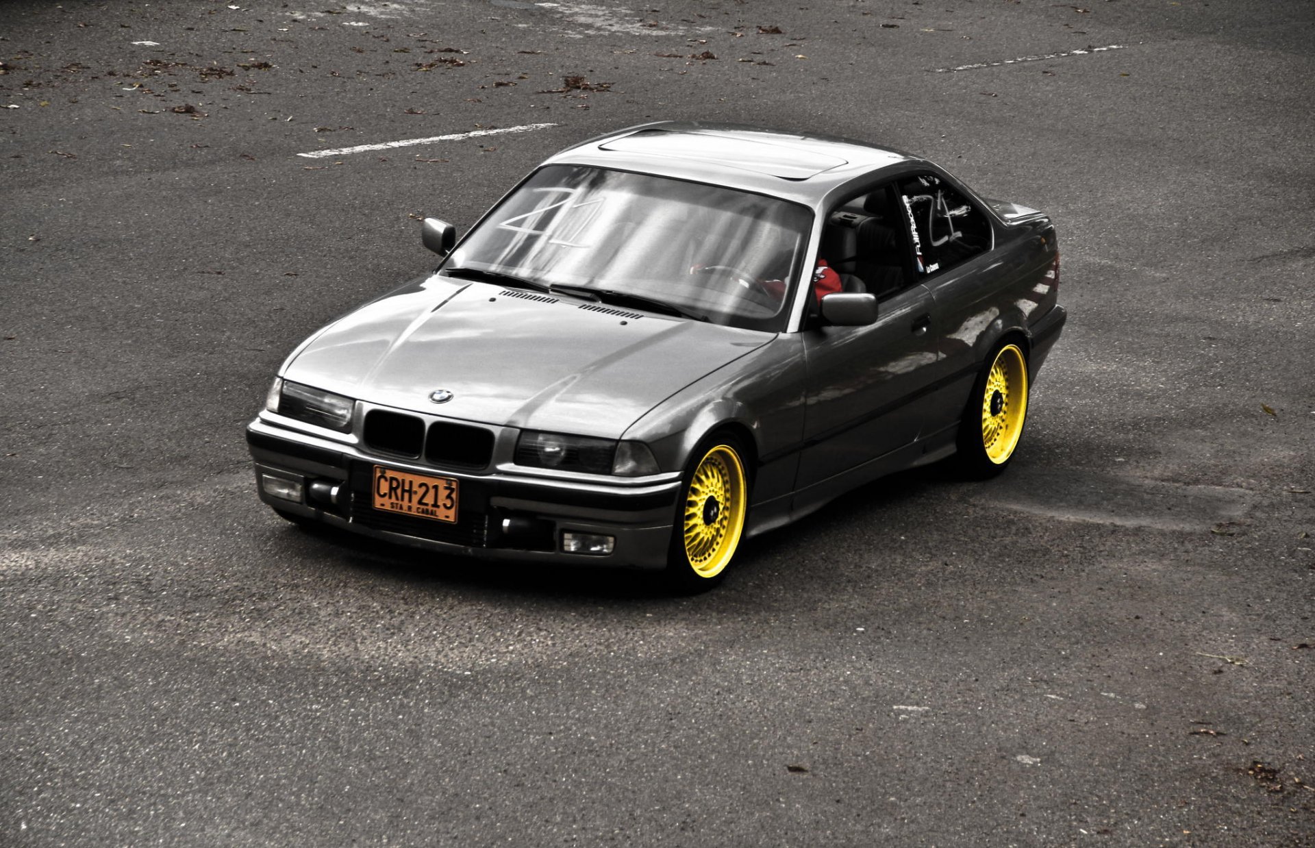 bmw e36 serie 3 oldschool m3 strada giallo