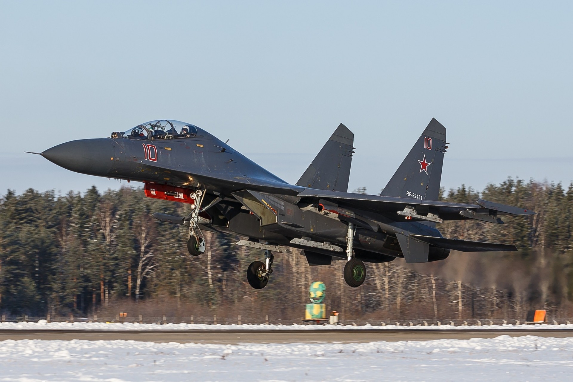 su-35 jet super maniobrable