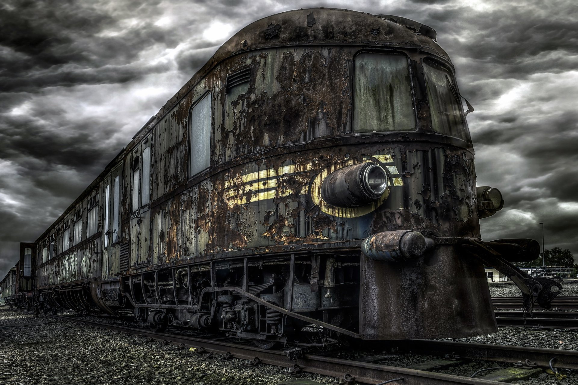 ghost train chemin de fer ténèbres