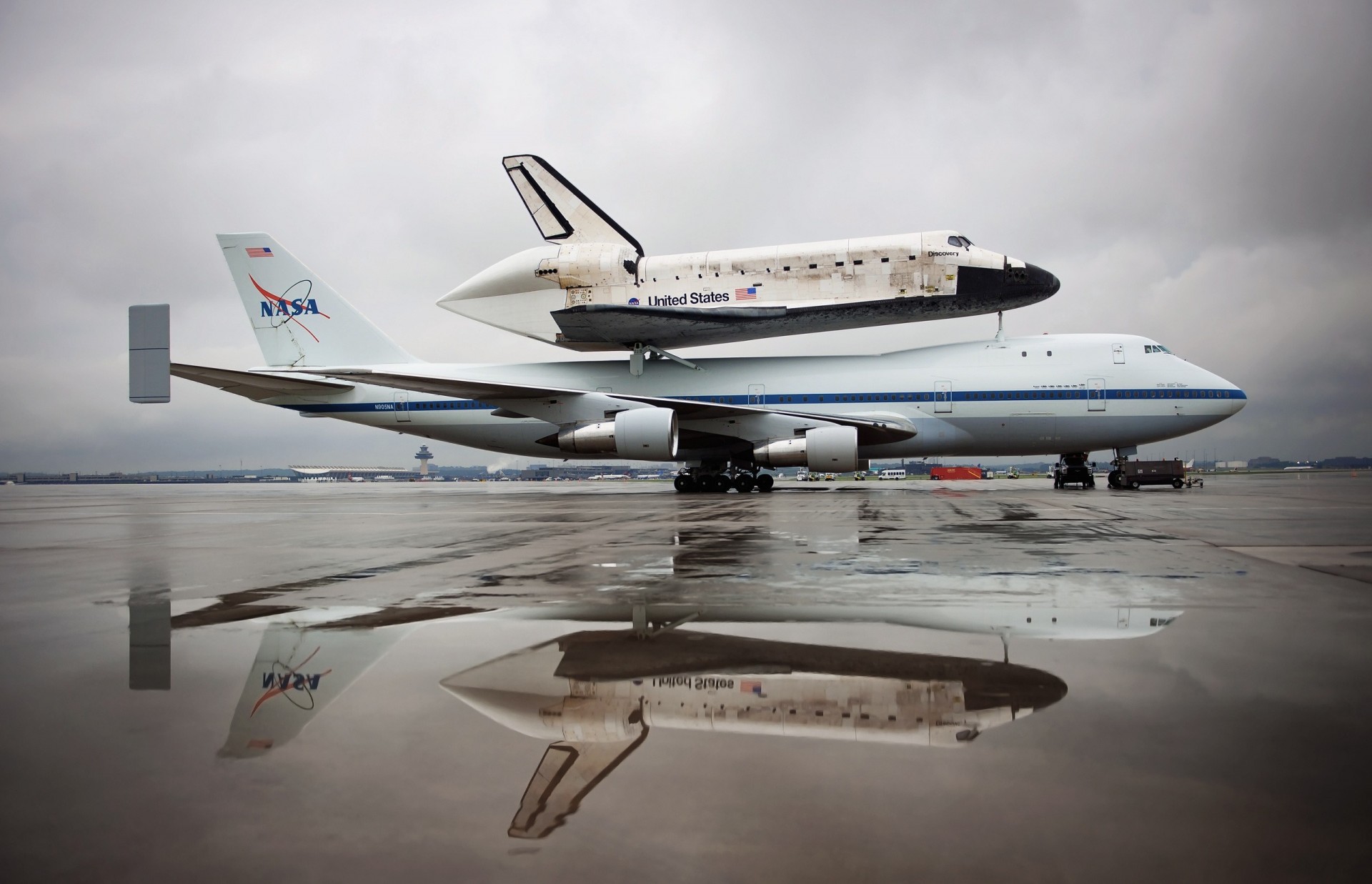 flugzeug nasa shuttle eröffnung