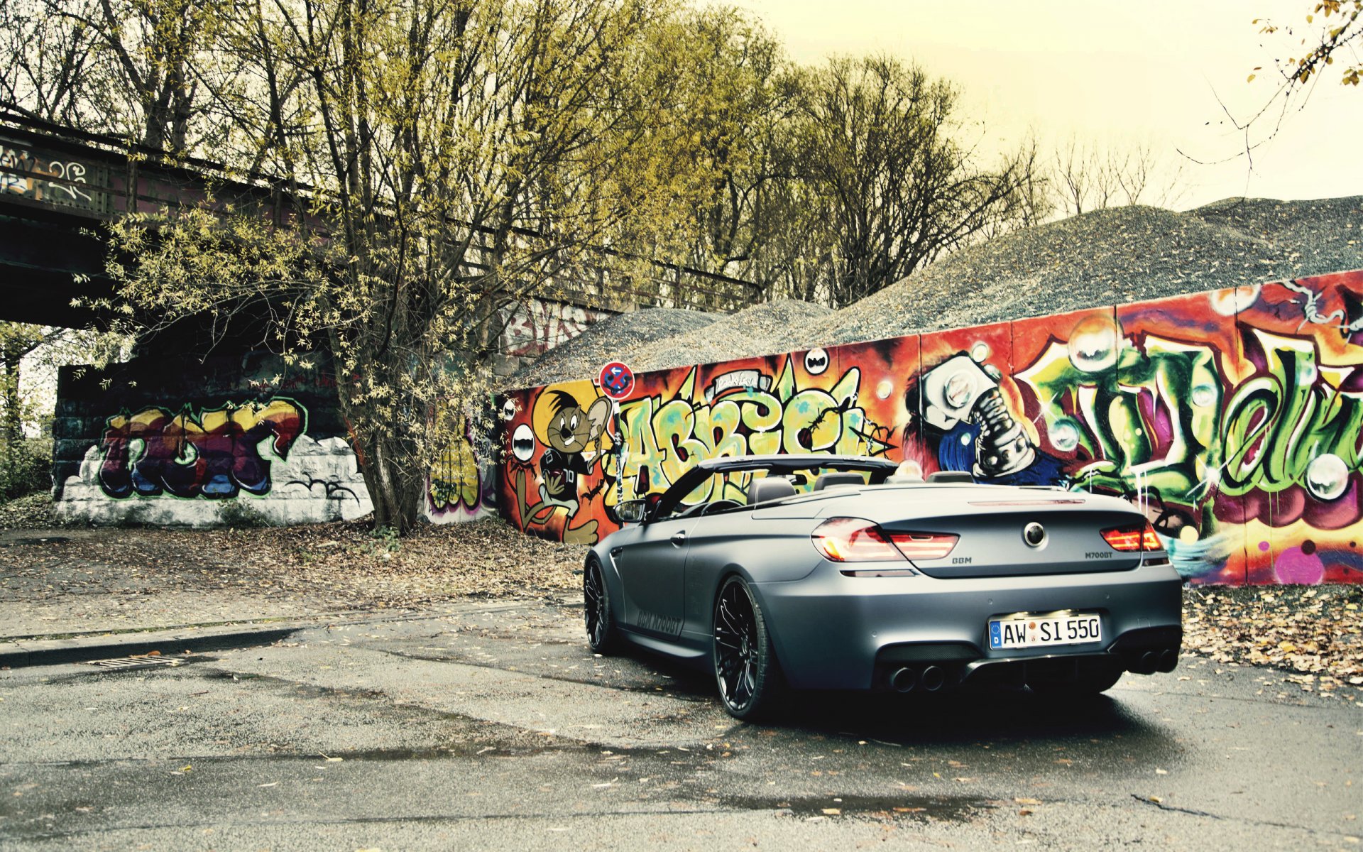 bmw m6 bbm motorsport auto samochód matowy kabriolet ogrodzenie graffiti czarny bmw