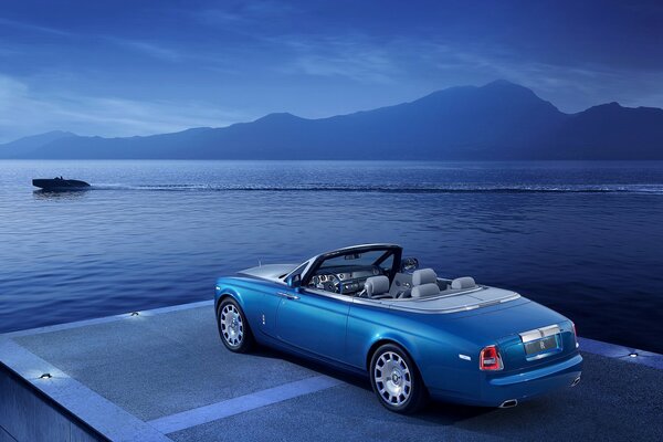 Auto rolls-royce phantom Coupe waterspeed collezione