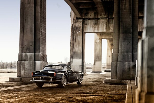 Kalifornien. schwarzer ferrari 250 gt spyder lungo passo aus dem Jahr 1959. Rückansicht