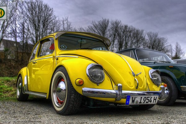 Yellow, beautiful and pleasing to the eye car