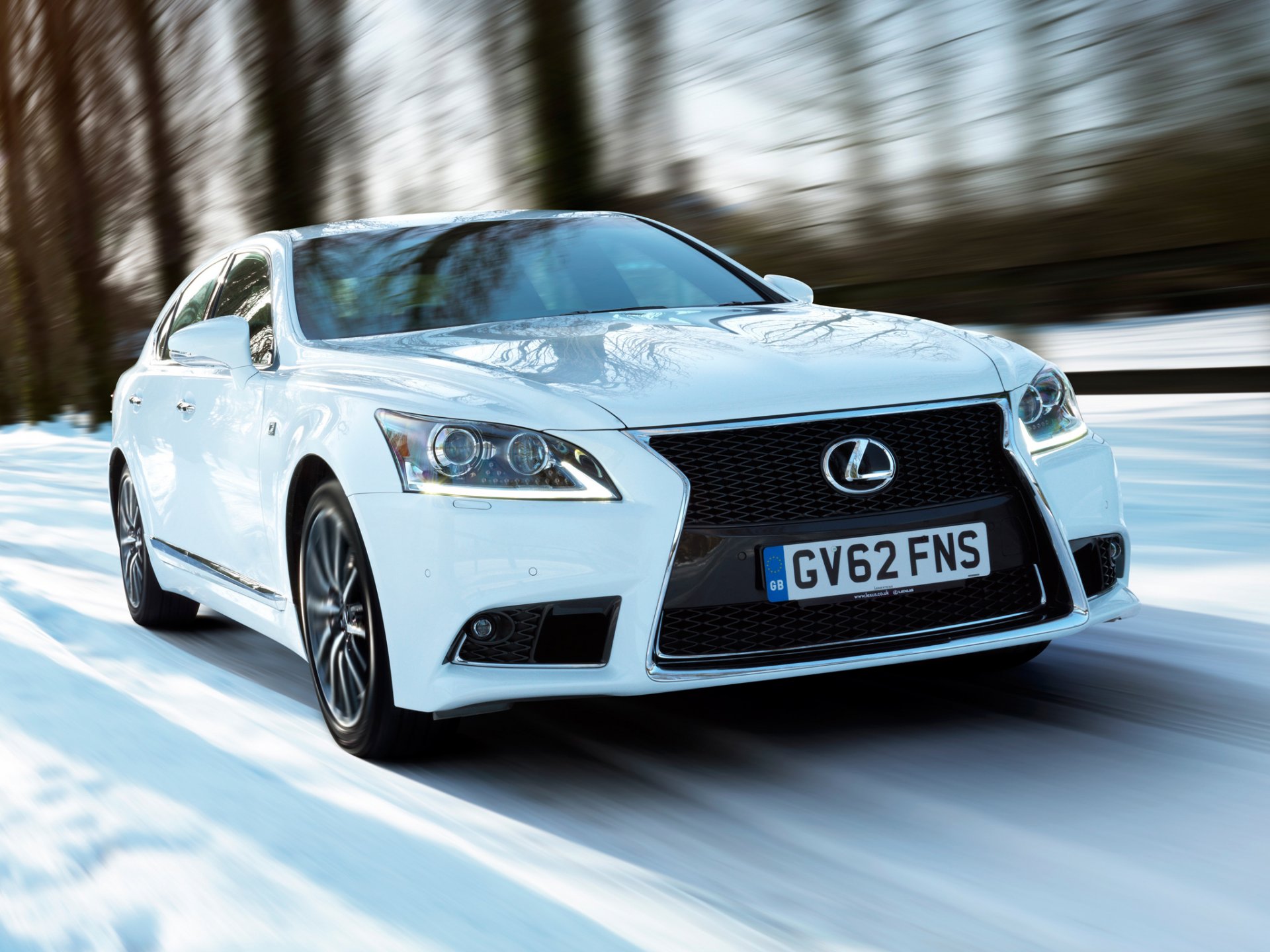 lexus ls 460 f-sport lexus blanc auto vitesse