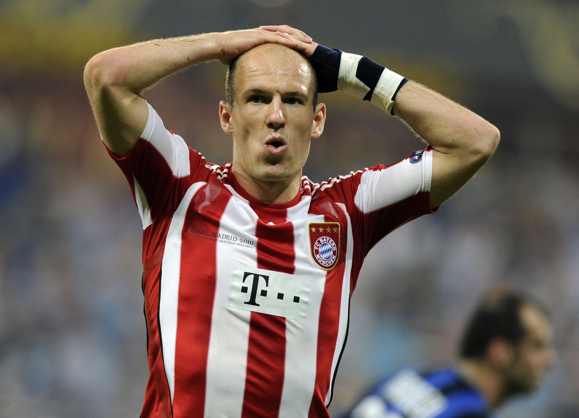 football hand injury robben bayern sport player gesture facial expressions the game form the fight match stadium