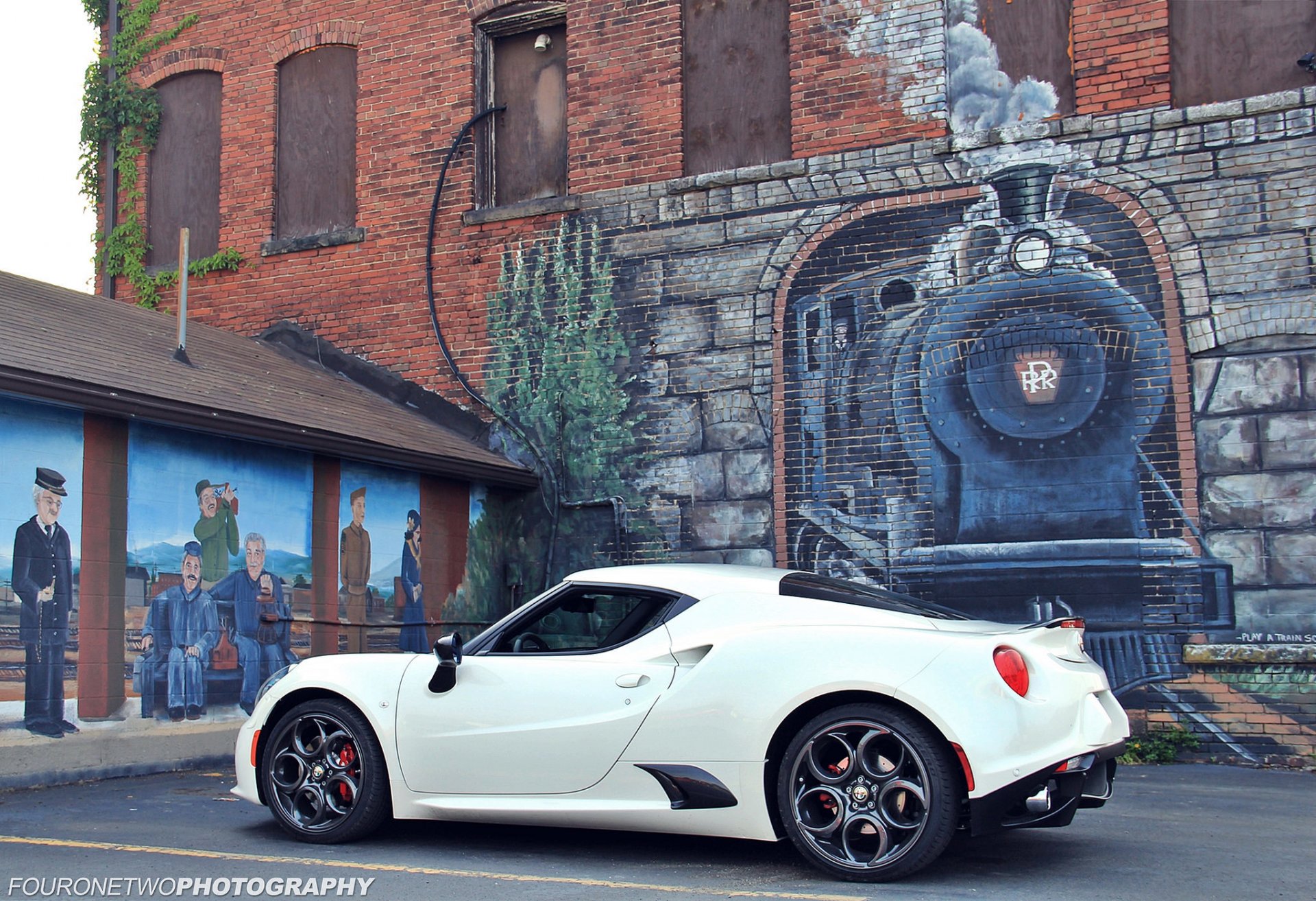 alfa romeo 4c alfa romeo стена рисунок паровоз