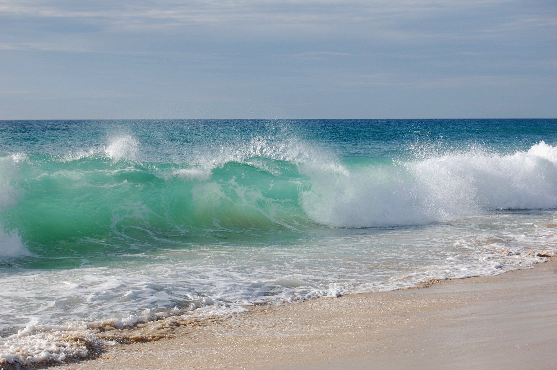 vague vagues mer eau sable plage côte ciel paysage surf océan horizon