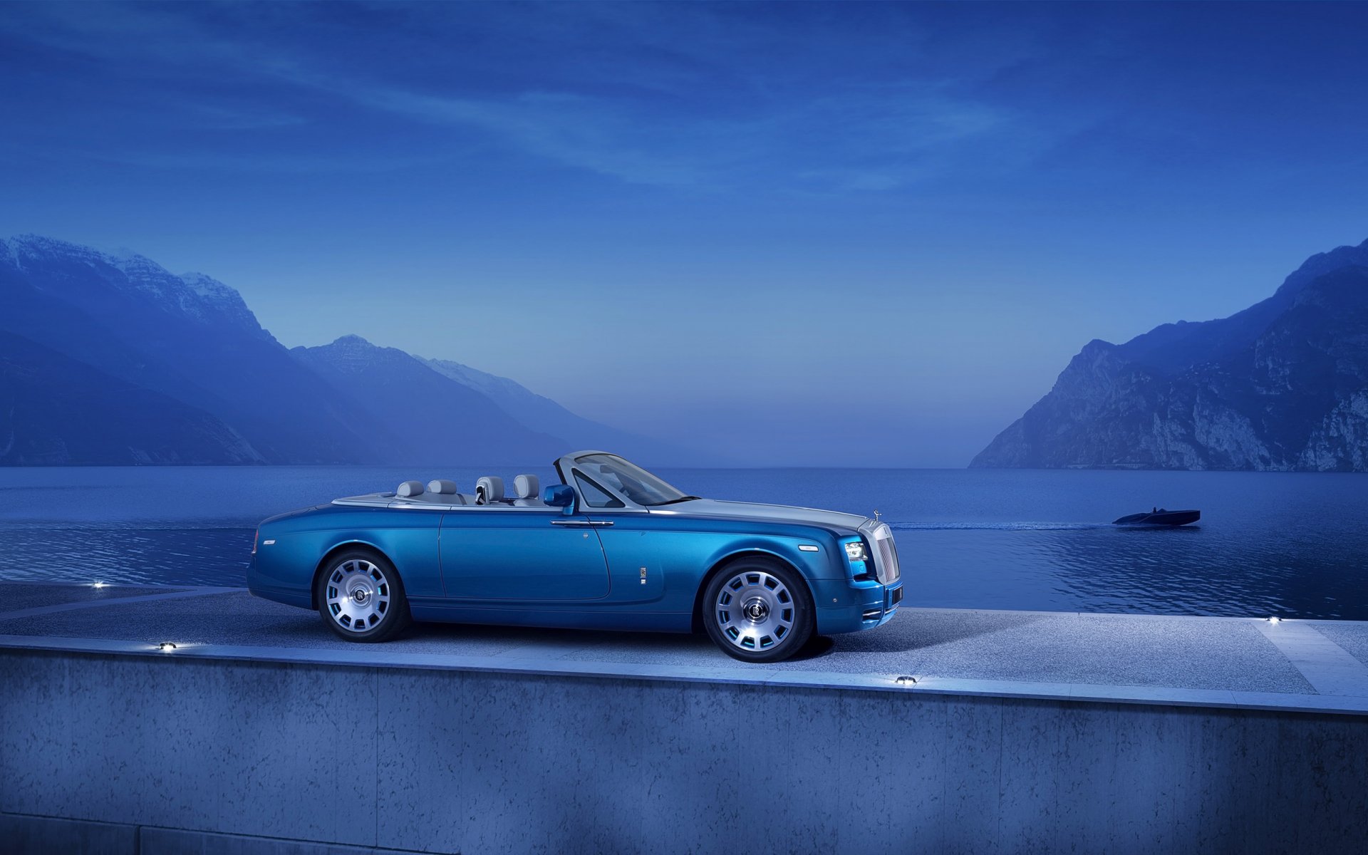 rolls-royce phantom drophead coupé waterspeed collection auto boot