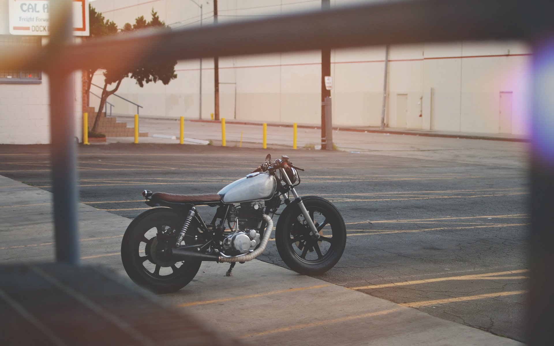 yamaha sr500 cafe racer