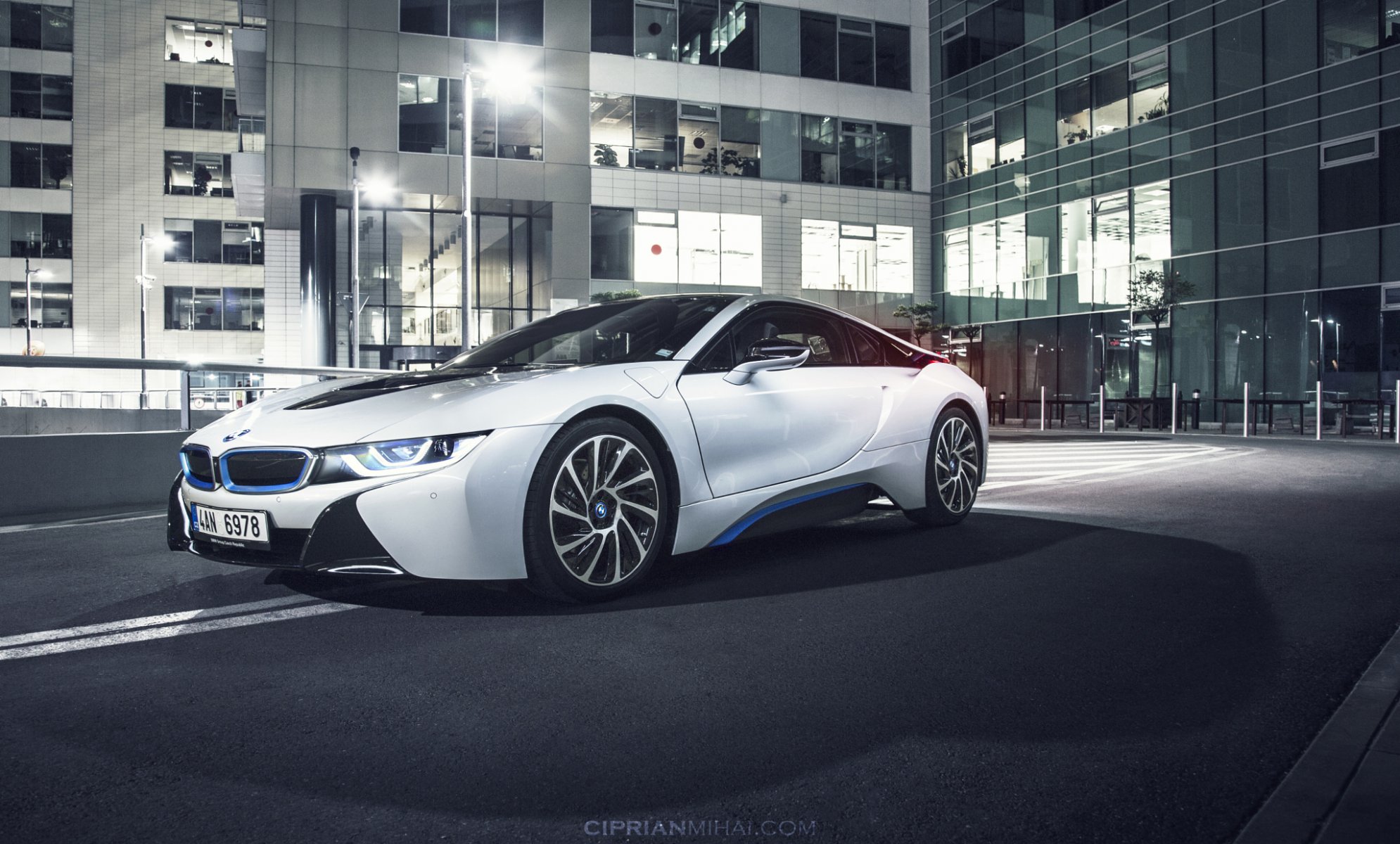 bmw i8 белый чиприан михай адрес стороннего ресурса