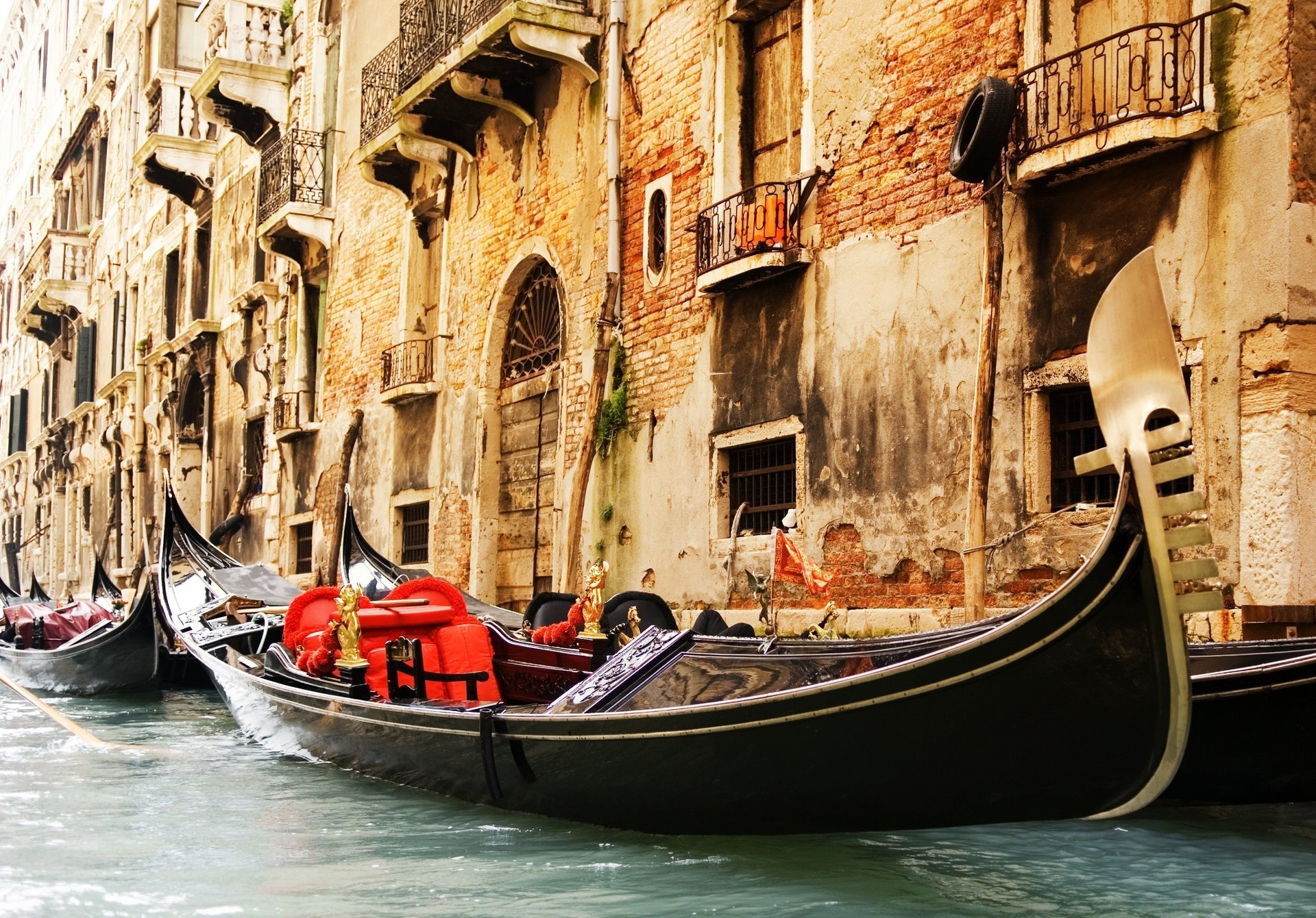 bolcons venecia italia venecia góndolas canal arquitectura edificios ventanas nueva york fondo ciudades