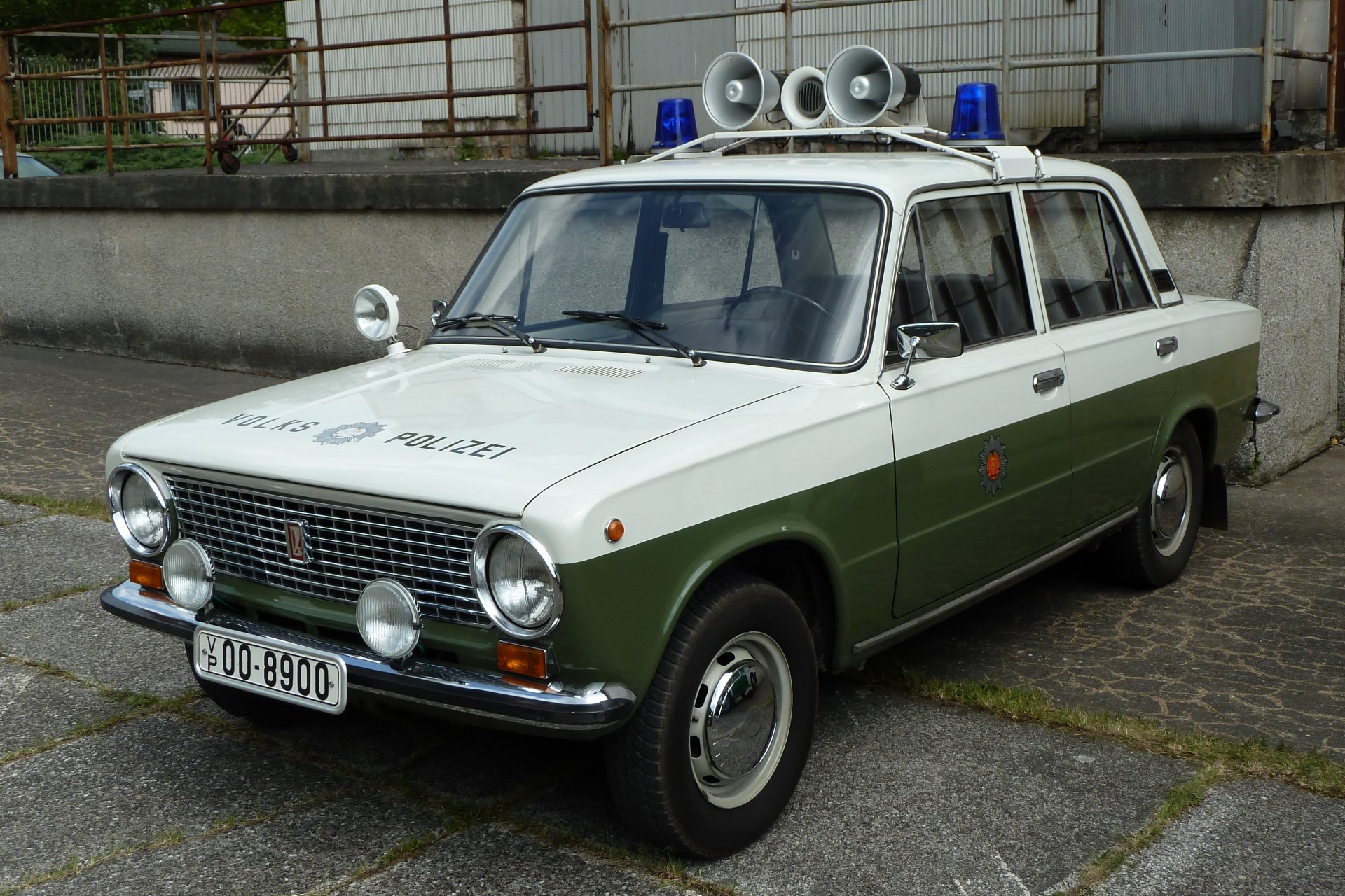 lada 1200s vaz volkspolizei police german democratic republic