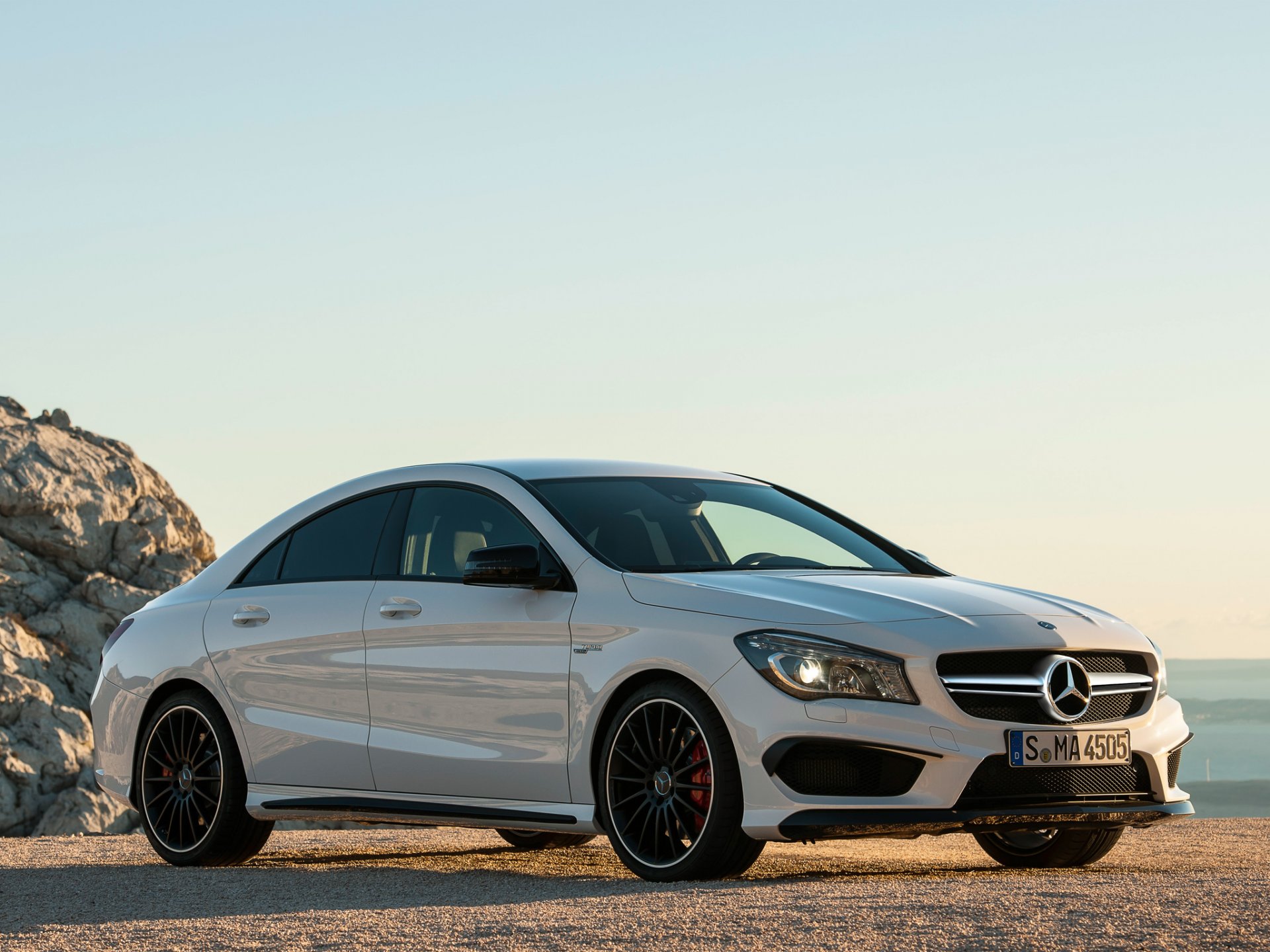 mercedes-benz cla amg автомобиль обои белый