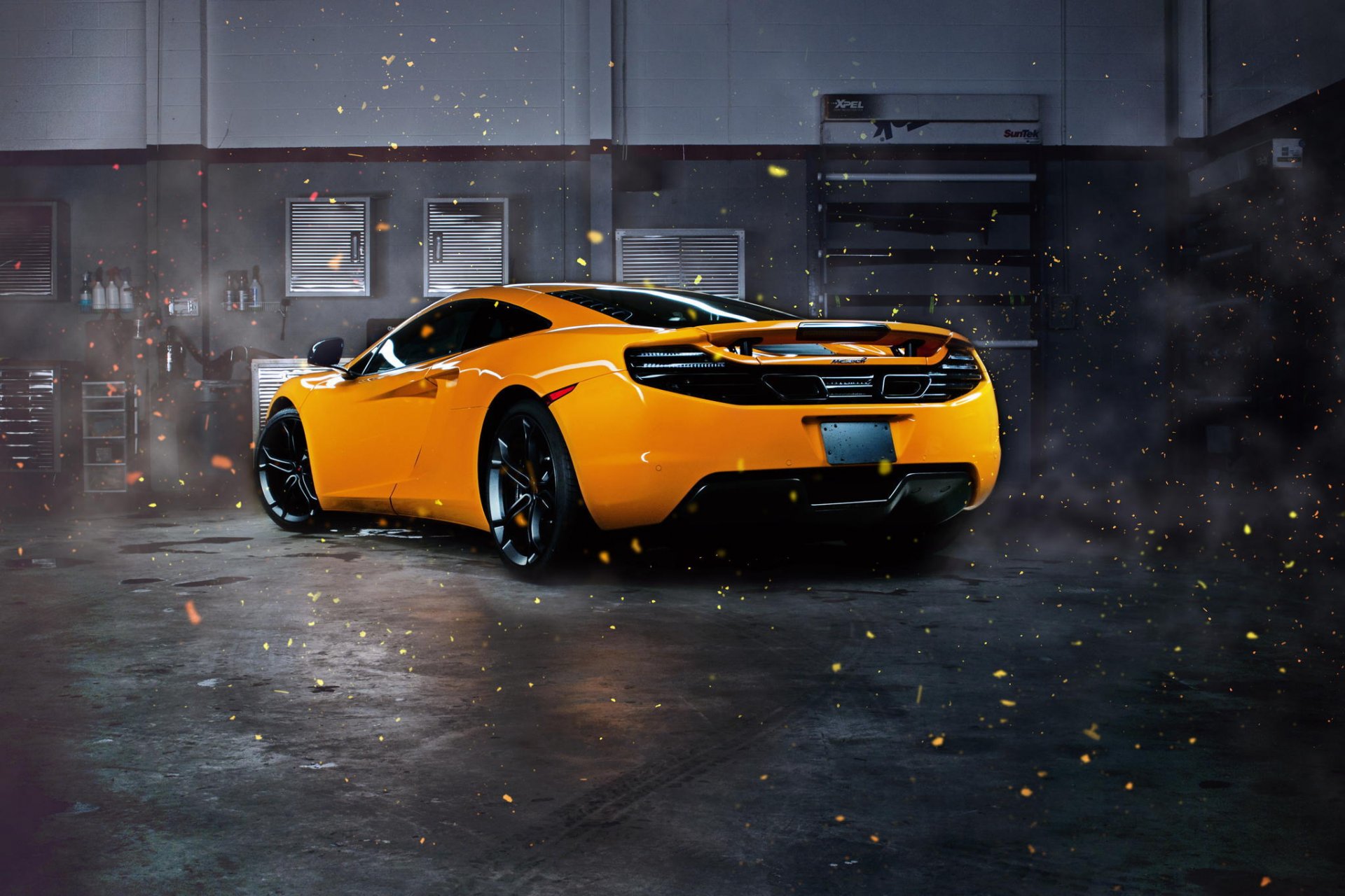 mclaren mp4-12c sparks posteriore supercar arancione garage