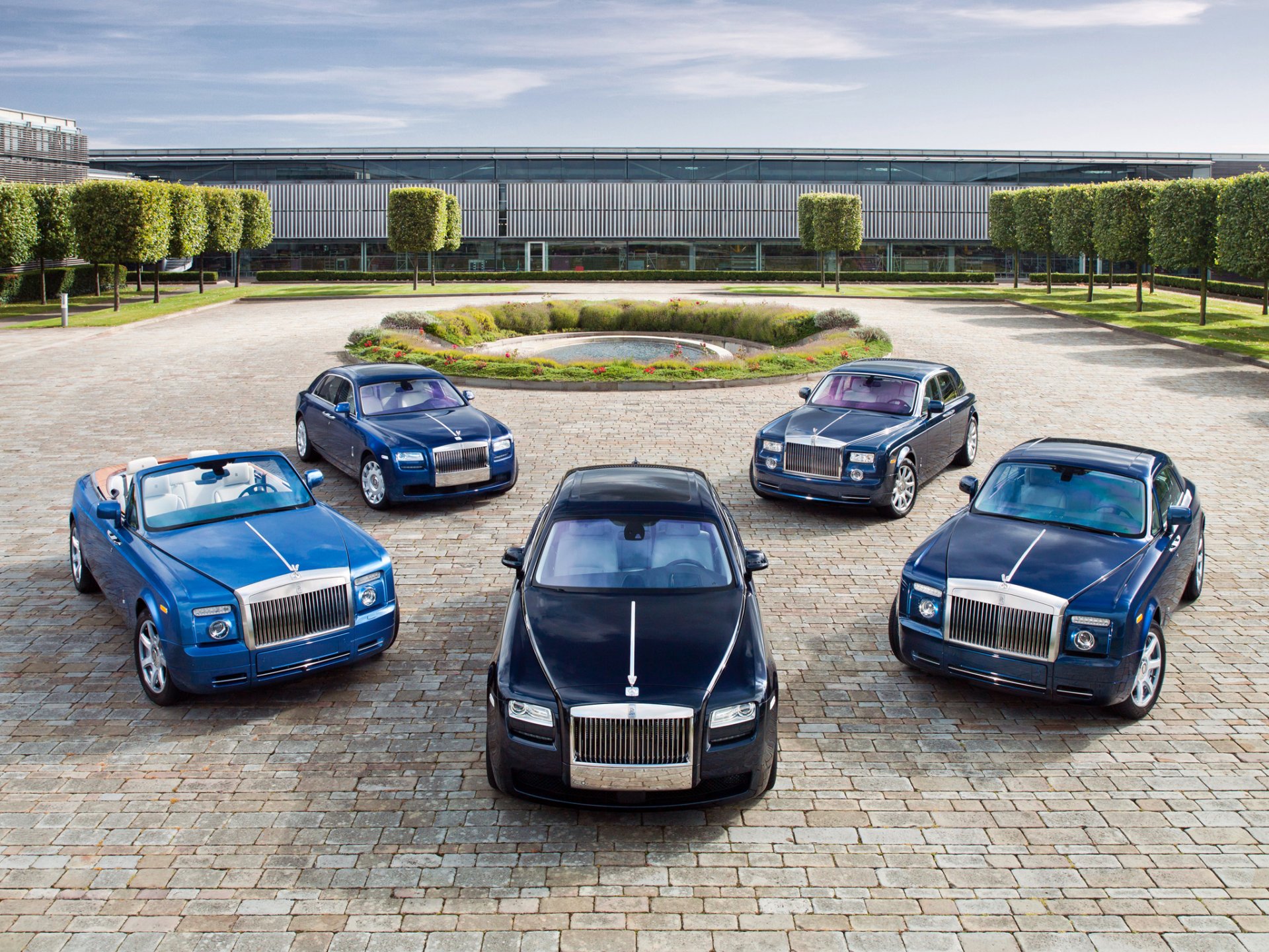 rolls-royce phantom cinque stagno mostra