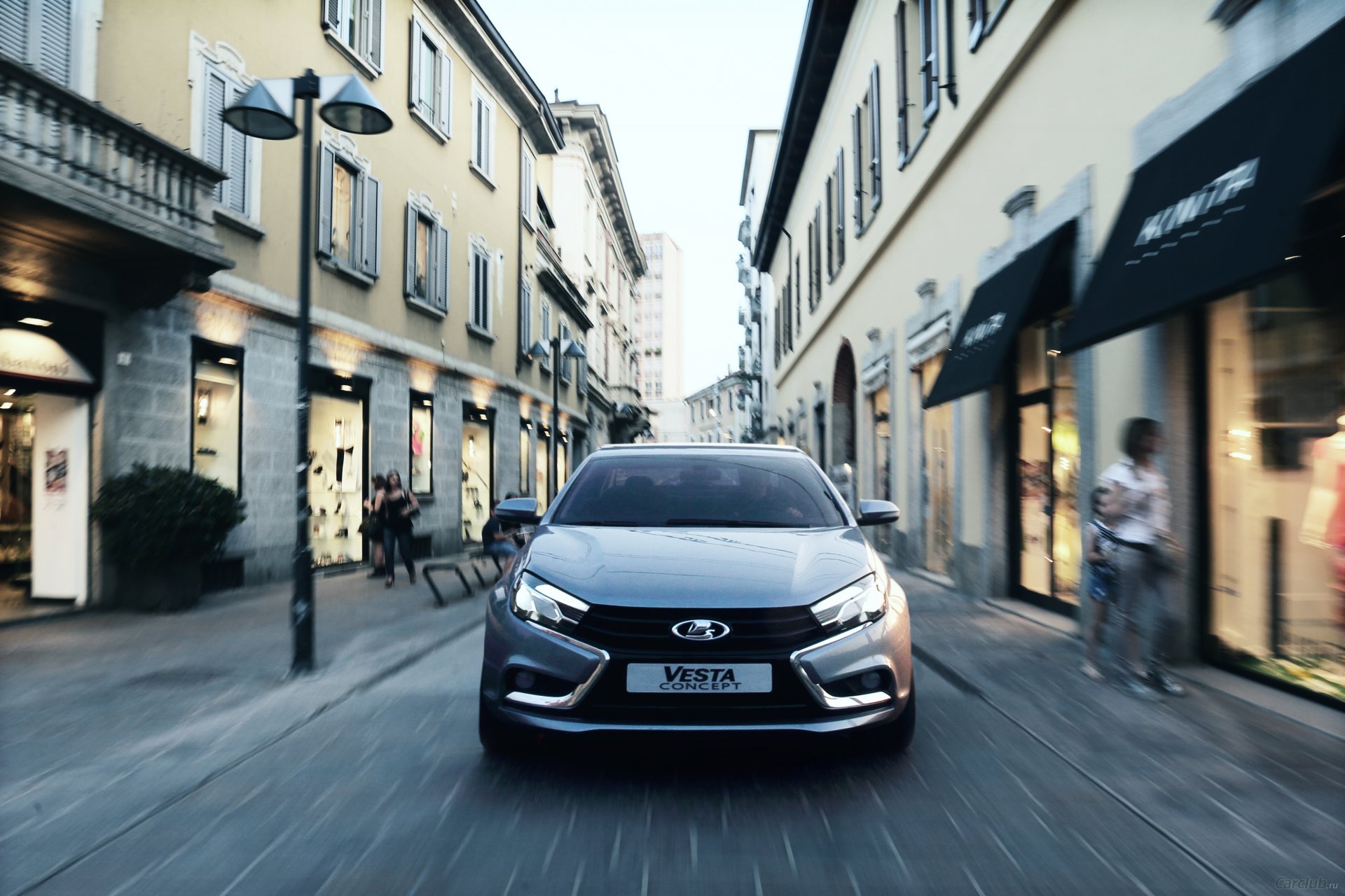 lada vesta berline argenté voiture route ville