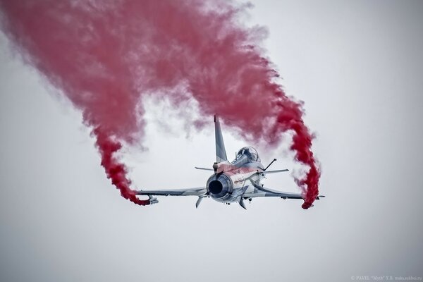 J- 10 китайский всепогодный самолёт