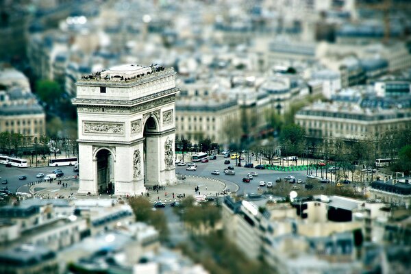 Arc de Triomphe sur la place de Paris