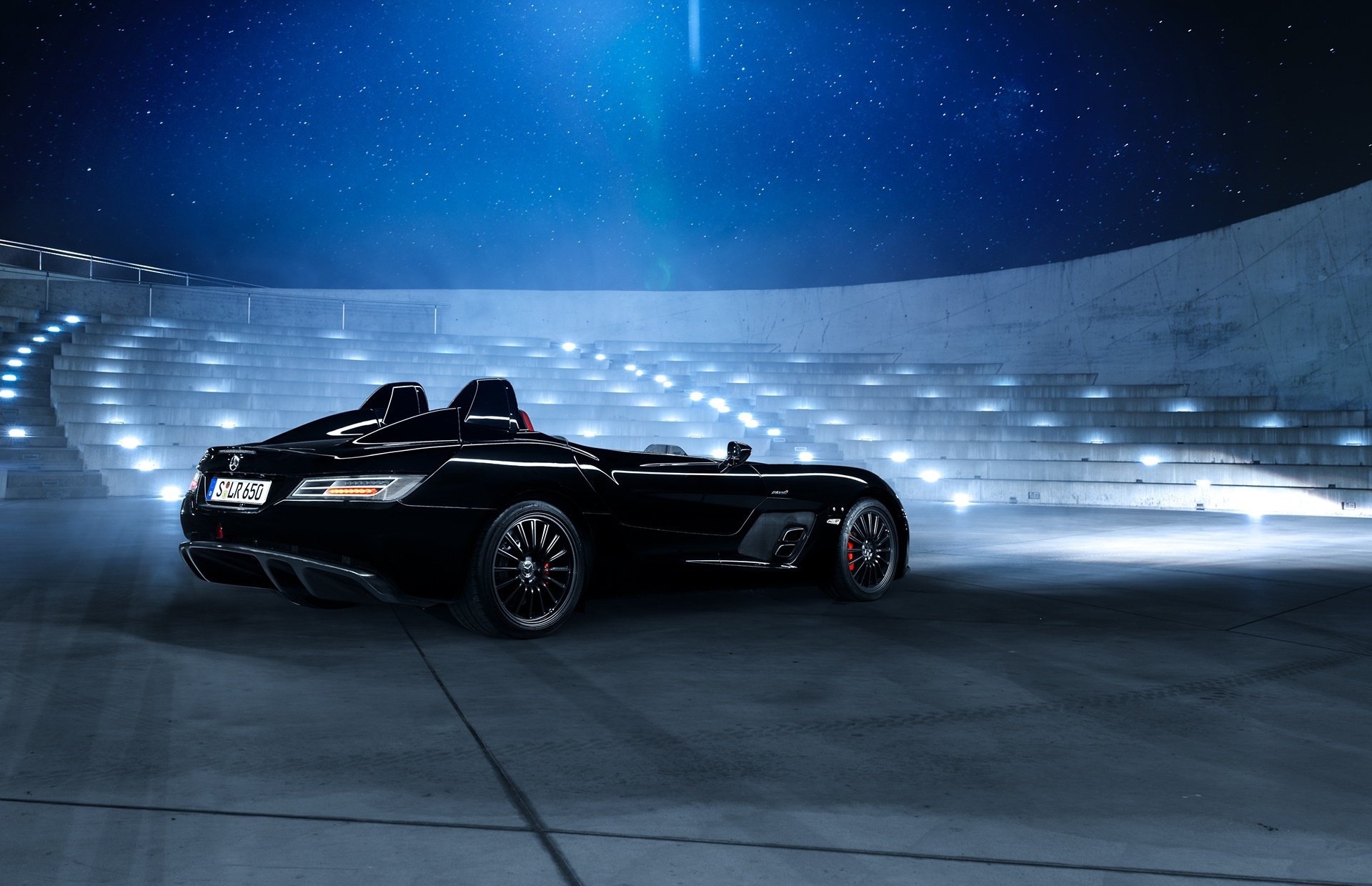 mercedes-benz slr stirling moss noir voiture nigth musée