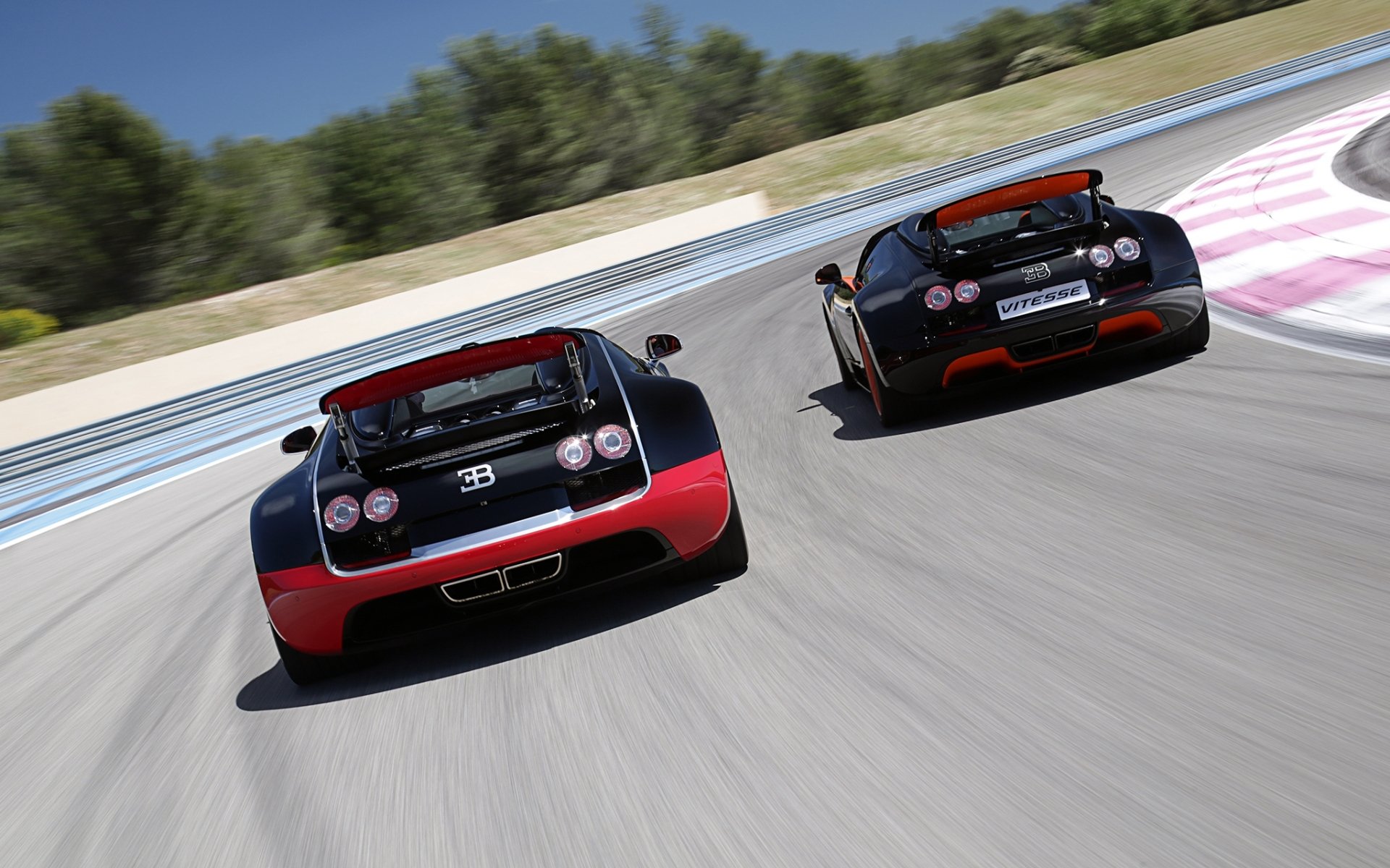 bugatti veyron grand sport roadster vitesse e wrc edizione bugatti veyron supercar pista vista posteriore